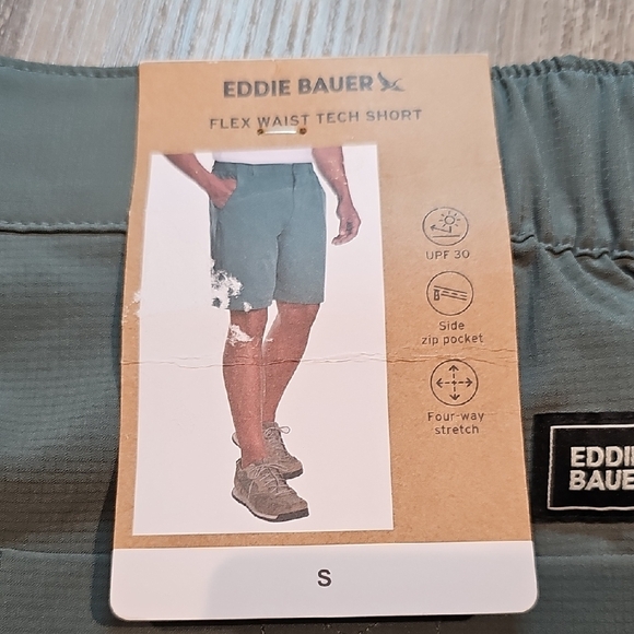 Eddie Bauer Men's Olive Shorts - Picture 4 of 12